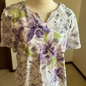 Alfred Dunner Ladies short sleeve blouse